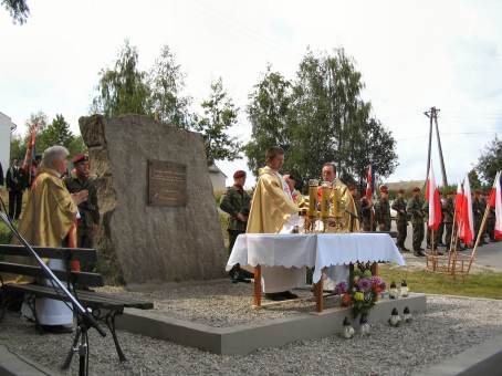 01.08.2004 - W rocznicę Powstania Warszawskiego.