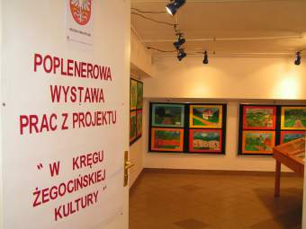 Poplenerowa wystawa prac w "Galerii Wiejskiej" w Żegocinie.
