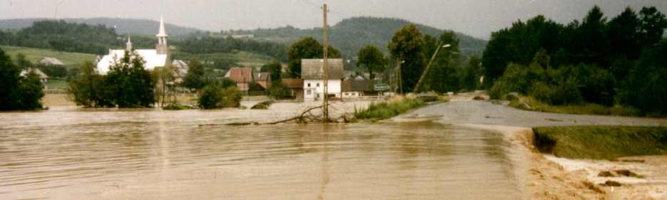 Powódź 1997 w Łąkcie Górnej. Foto. M. Rojek.